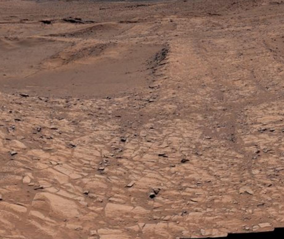 NASA’s Curiosity Mars rover captured this panorama of boxwork formations — the low ridges seen here with hollows in between them — using its Mastcam on Sept. 26, 2025.