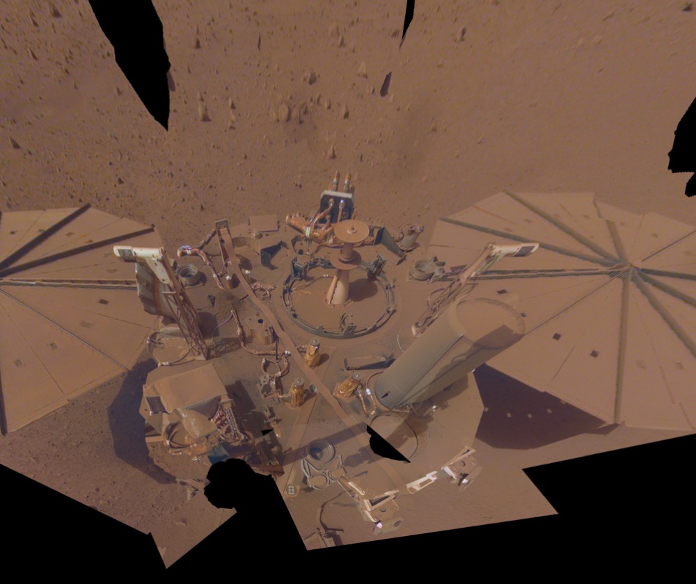 NASA's InSight Mars lander took this final selfie on April 24, 2022
