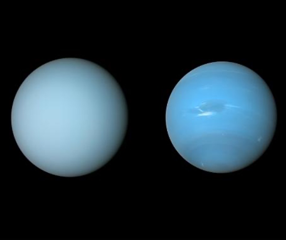 Uranus (left) and Neptune (right)