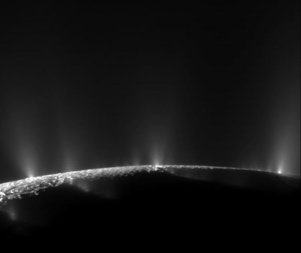 These are water vapor geysers, erupting from the south pole of Saturn’s moon Enceladus. Scientists believe they originate in a global ocean below the moon’s icy surface. A new model suggests that Enceladus’ ocean might be moderately alkaline – not too acidic – reinforcing the idea it could be habitable. Image via NASA/ JPL/ Space Science Institute