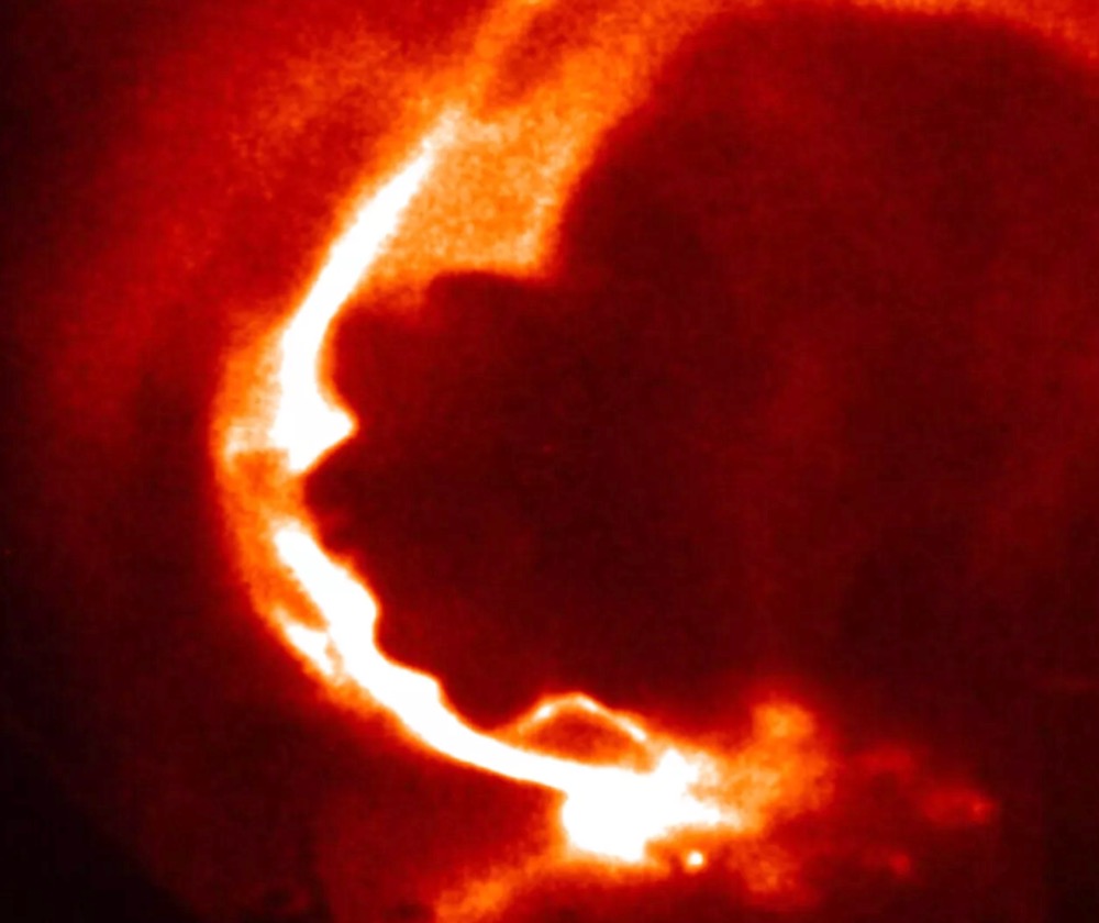 A tiny coronal loop created in a laboratory on Earth
