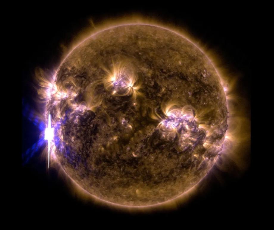 An X-class solar flare erupted on the left side of the sun on the evening of Feb. 24, 2014. This composite image, captured at 7:59 p.m. EST, shows the sun in X-ray light with wavelengths of both 131 and 171 angstroms.