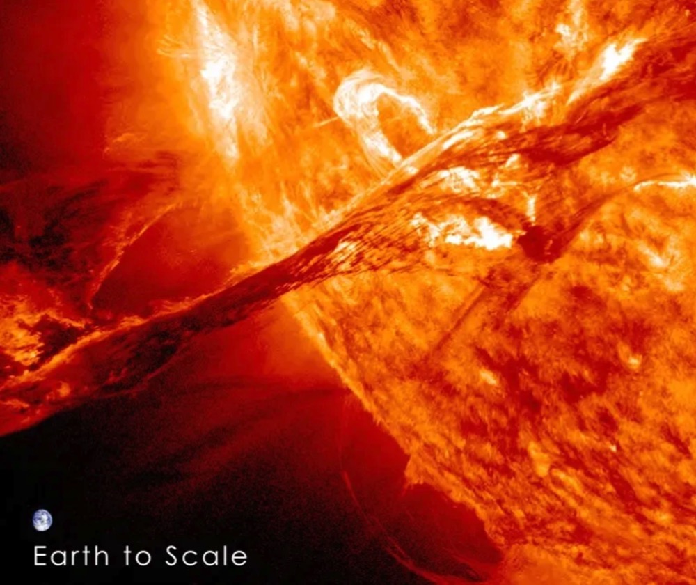 A coronal mass ejection in April 2023 caused Earth to grow Alfvén wings