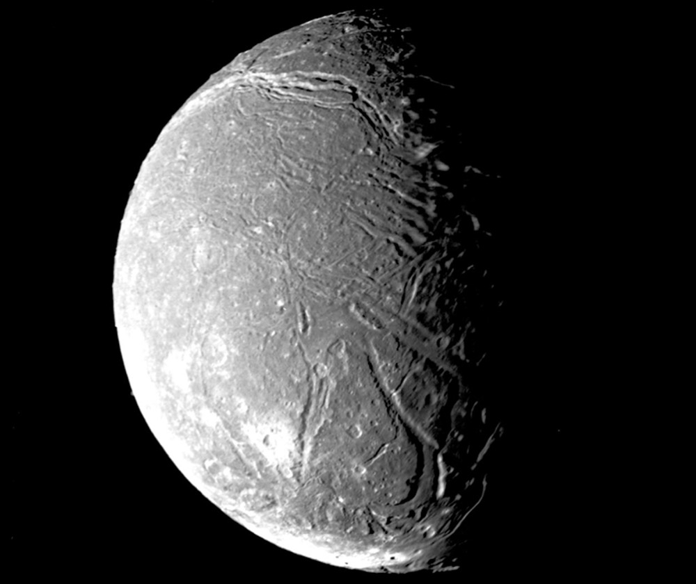 Photo of Ariel, one of Uranus’ moons, taken by NASA’s Voyager 2 on January 24, 1986