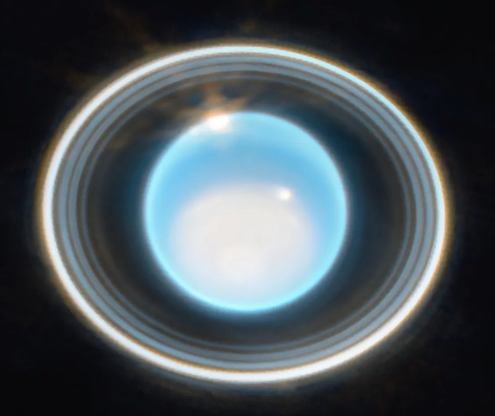 A zoomed-in image of Uranus as seen by JWST on Feb. 6, 2023