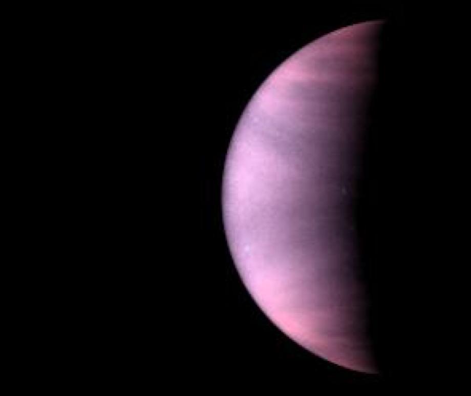 Venus Cloud Tops Viewed by Hubble